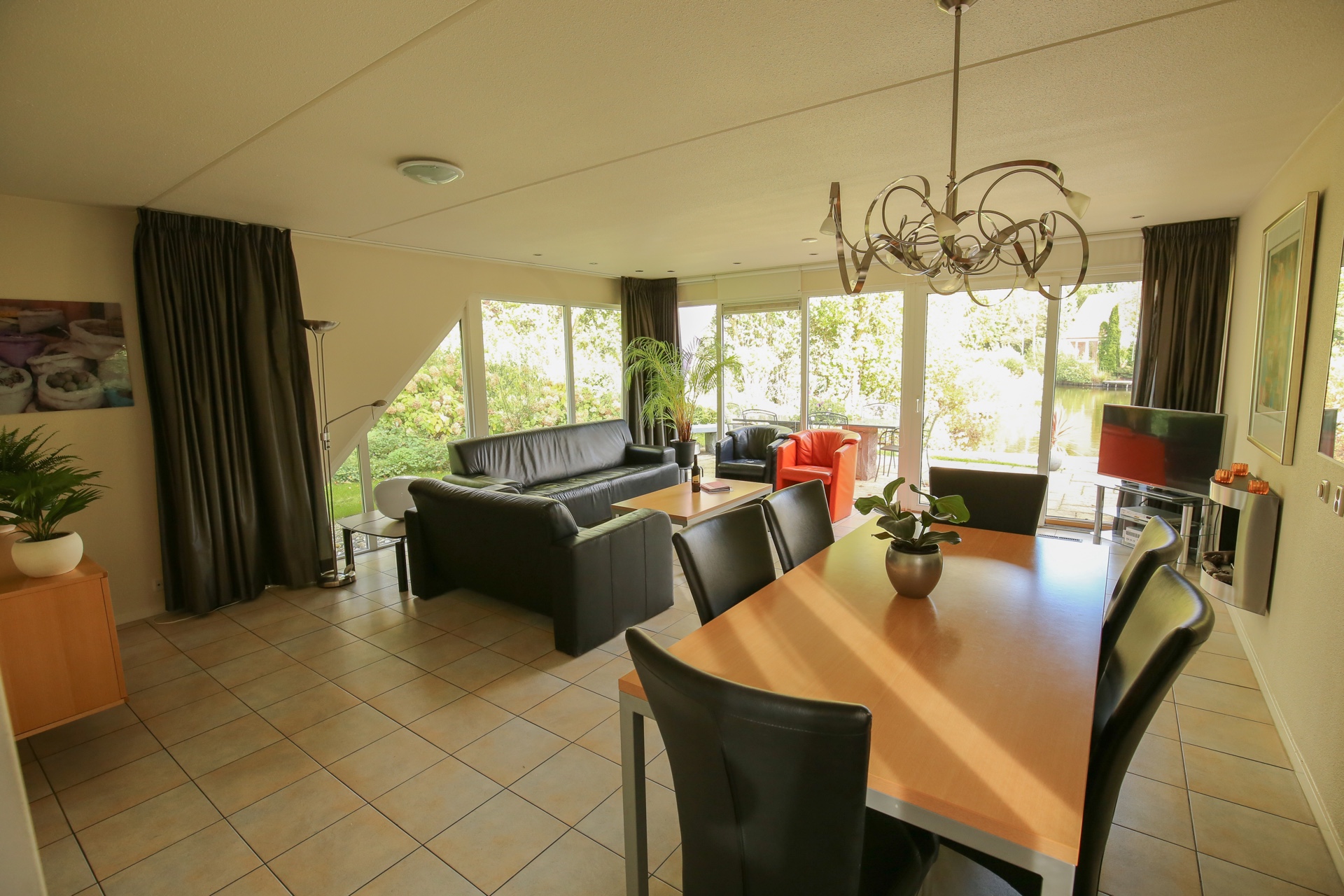Oudeschans 4 met uitbouw woonkamer